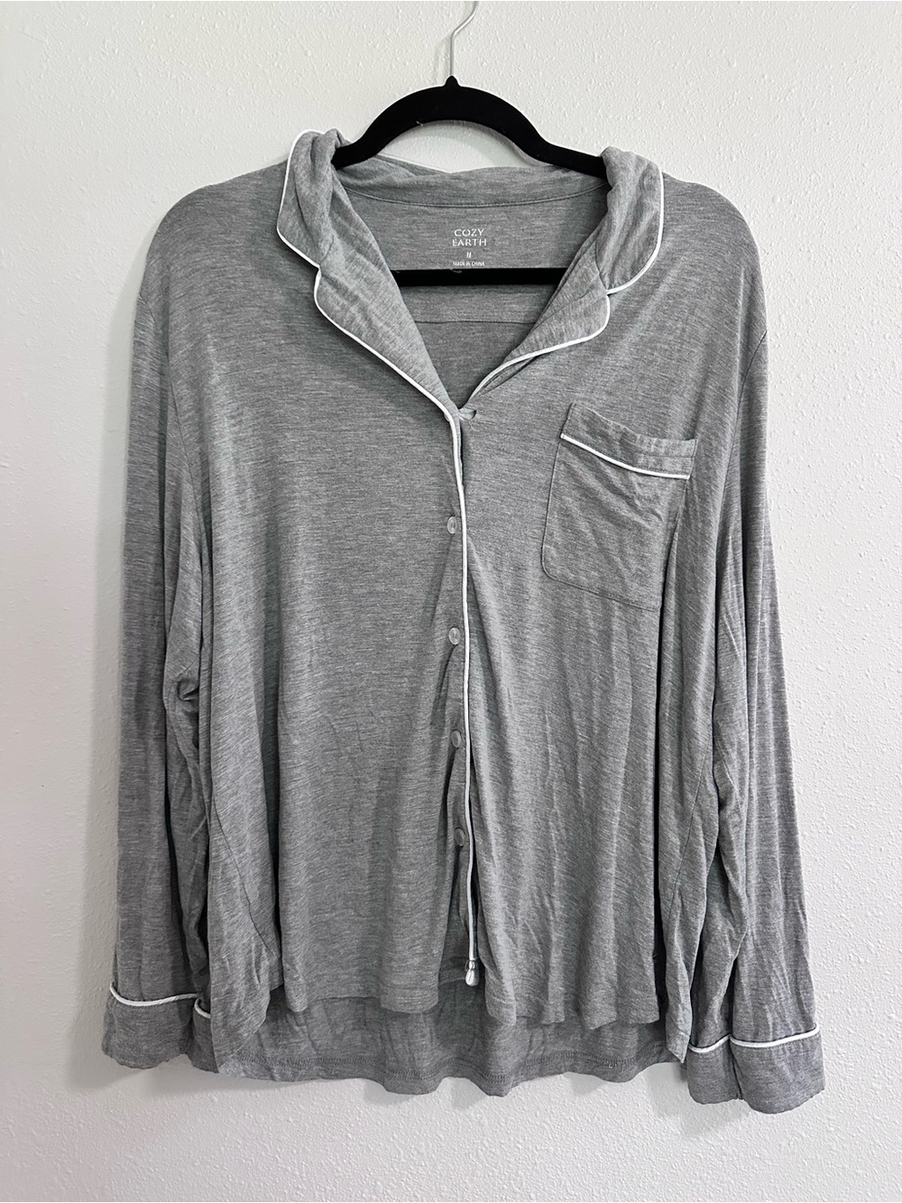 Cozy Earth Women's Gray Button-Front Pajama Top with Contrast Piping